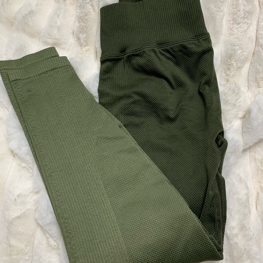 Pink VS Army Green-toned Leggings